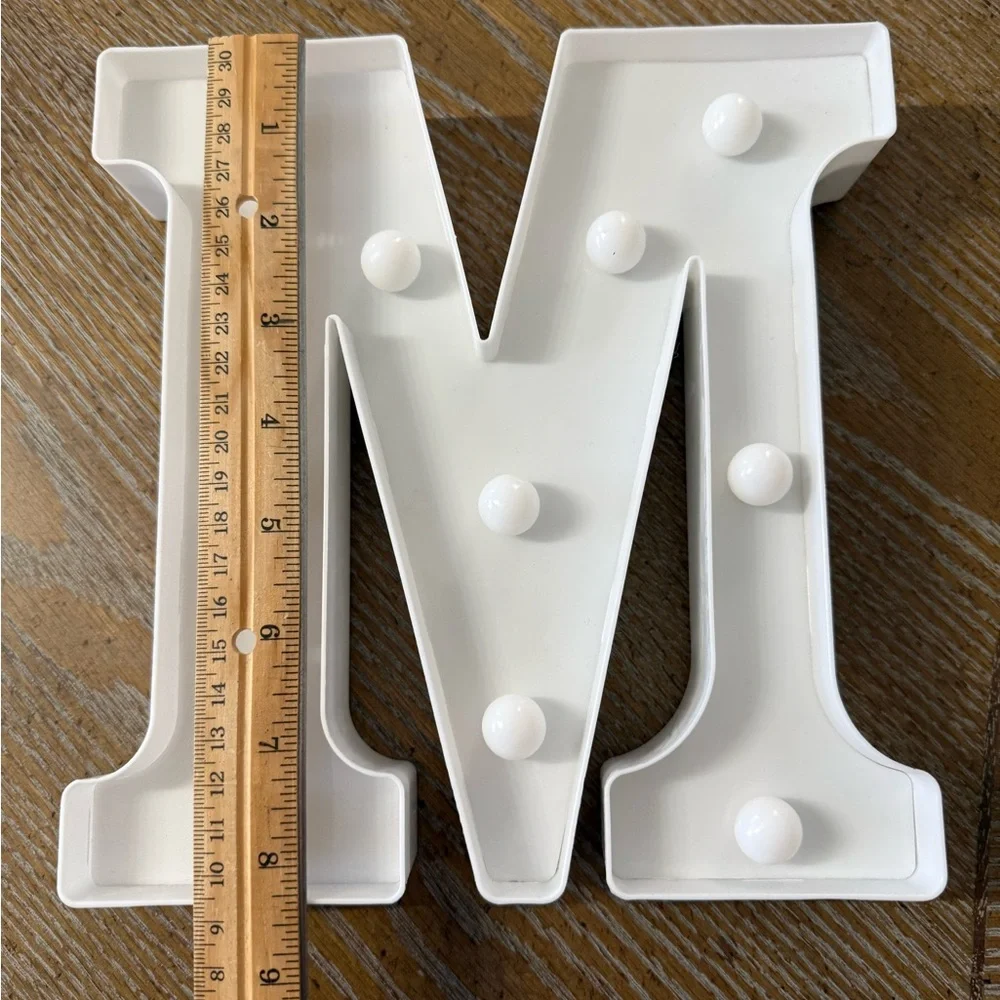 Mr and Mrs Light up LED letter set - Picture 3 of 5